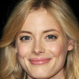 嬌莉恩積合絲 - 兄弟是天生演員 飾演Gwen Turley