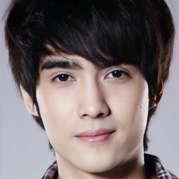 史蒂夫·艾薩拉蓬·富勒 - 洞悉真相演員 飾演Chaiyut