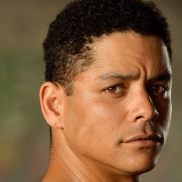 查理·巴奈特 飾演 Dr.  Copeland