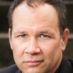 Jaren Moore 飾演 Terrance