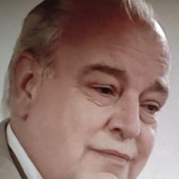 Christian Fiedler - The Smuggler King演員 飾演polismästare Lindqvist