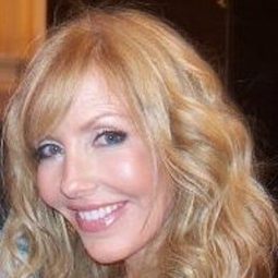 Shelby Chong - 點亮美國演員 飾演Self