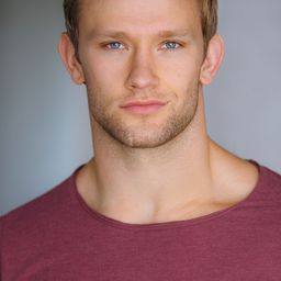 Anton Narinskiy - 終極警報演員 飾演Krol