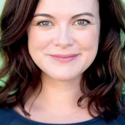 Mary Kate Schellhardt - 阿波羅13演員 飾演Barbara Lovell