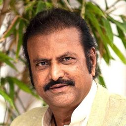 Mohan Babu - 英勇讚曲演員 飾演M. Bhaktavatsalam Naidu