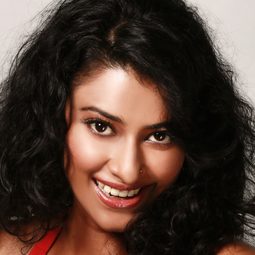 Preeti Gupta 飾演 Leela Singh