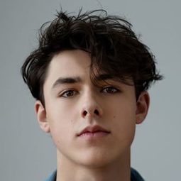 Henri Picard - 末日捍衞演員 飾演Enfant Gélinas #2