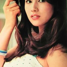 Momoko Ikeda 飾演 岡本鮎子