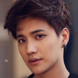 金五輪 飾演 Wang Yiyang