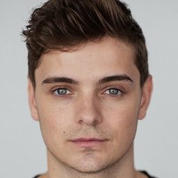 Martin Garrix - Kygo: Stole the Show演員 飾演Self