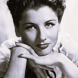 Patricia Wilder 飾演 Dorothy