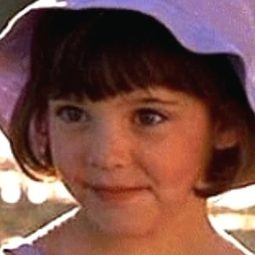 Clara Thomas - 美夢成真演員 飾演Little Girl at Lake