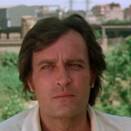 Claudio Cassinelli 飾演 Lionello