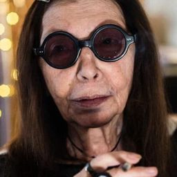 Brigitte Fontaine - 美妙至極演員 飾演Brigitte Fontaine