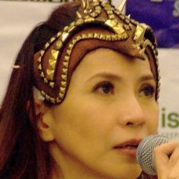 Jenine Desiderio 飾演 Nguyen Kuy Mie