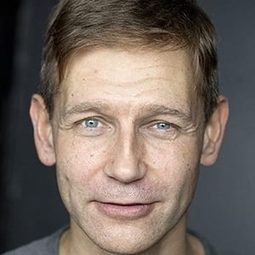 Richard Cant 飾演 Thomas Andrews