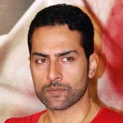 Sudhanshu Pandey 飾演 Inspector Rakesh Kadam