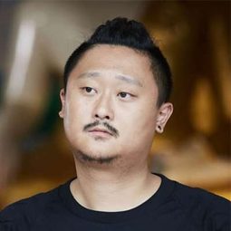 陳玉勇 飾演 Ou Ye