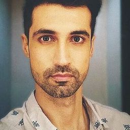 Aalekh Kapoor 飾演 Sahil