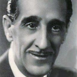 Antonio Riquelme 飾演 Horacio