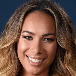 Leona Lewis 飾演 Self
