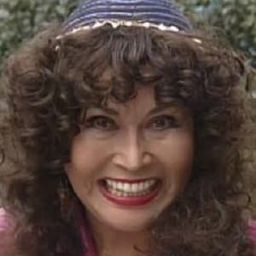 曽我 町子 飾演 Osen