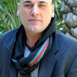 Stefano Sammarco 飾演 Gianni