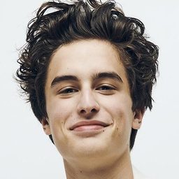 彼得·達格 飾演 Nick the Dick