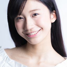 小倉ゆうか 飾演 Sayo Tsuda