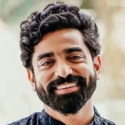 Siddharth Bodke 飾演 Saurabh Sharma