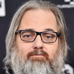 丹·哈萌 - 魔怪屋編劇