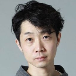 Mikio Ueda 飾演 Assistant Detective