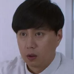 Lee Jae-hyeon-I 飾演 Min-ho