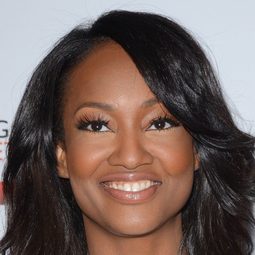 妮可·加利西亞 飾演 Sheba