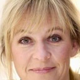 Tine Miehe-Renard 飾演 