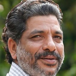 賈弗·艾杜基 飾演 Chief Minister