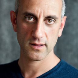 Richard Katz - 碟形世界：聖豬老爹演員 飾演Constable Visit