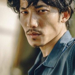 連秉發 飾演 Dung