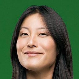 Kaoru Matsui 飾演 Manager