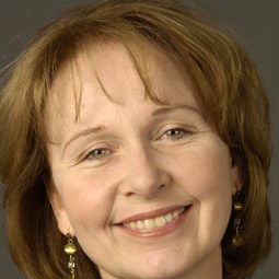 凱特·波頓 - 血色守護演員 飾演Martha