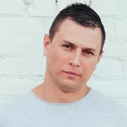 Vladimir Shklyar 飾演 Boris' Bodyguard