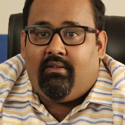 Pradeep K Vijayan 飾演 Kaundhi
