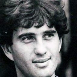 Boris Rubaja 飾演 El holandés