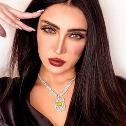 Samia Al-Tarabulsi 飾演 نادية عسلية