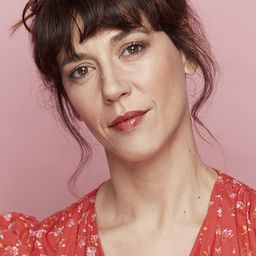 洛蕾娜·洛培茲 飾演 Madre parque Madrid