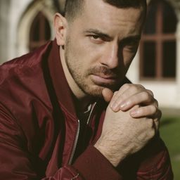 João Villas-Boas - 兩個救火的少年演員 飾演Marido da Cunhada