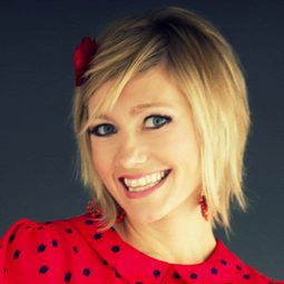 Amy Storkel - 一夕致富：PEZ 糖果盒大走私導演