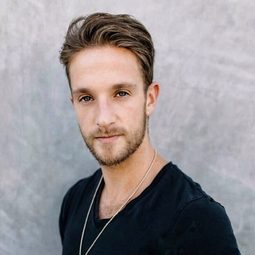 Josh Fried - 危情高中生演員 飾演Hit Man #3