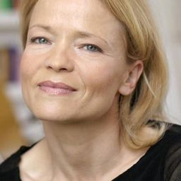 Michou Friesz - TKKG演員 飾演Frau Müller-Borello