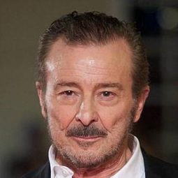 璜·迪雅哥 - 聖潔無辜的人演員 飾演Señorito Iván